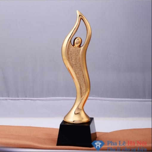 Hình ảnh cup golf 12 3