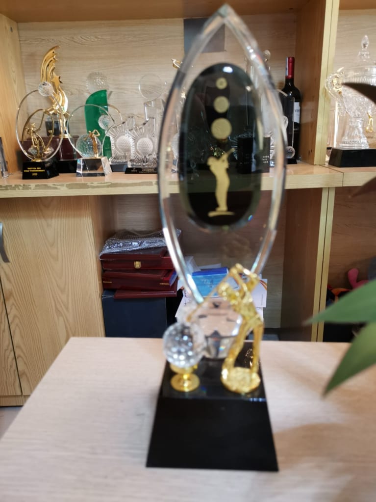 Cup golf pha lê 92
